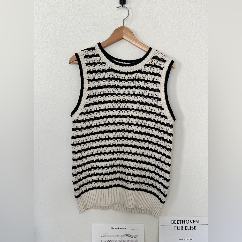 Sanctuary Black Cream Striped Knit Sweater Vest Tank Top Crochet Detail Size M